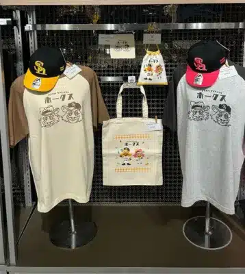 ホークスレトロシリーズのTシャツやキャップ