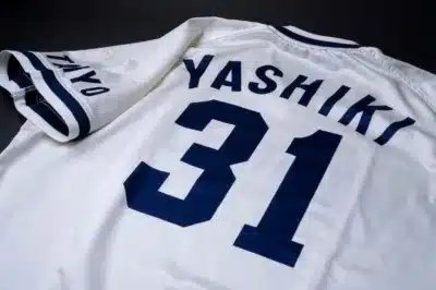 屋鋪要さんのユニフォーム姿