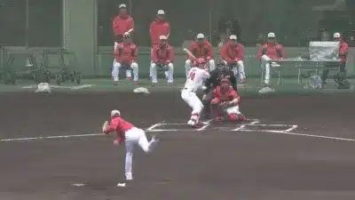 野球の試合か練習風景