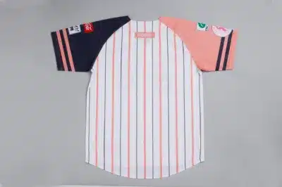 ピンクストライプユニフォーム背面