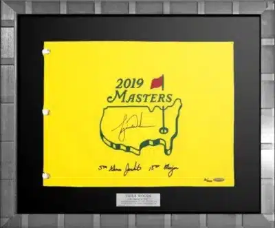 タイガー・ウッズ直筆サイン入り2019マスターズ ピンフラッグ特製フレーム
