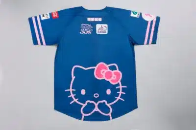 ハローキティ ピンクフル限定ユニフォーム背面