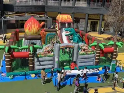 ジャイアント恐竜遊具