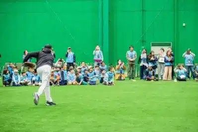 OB選手によるバッティング・ピッチング披露