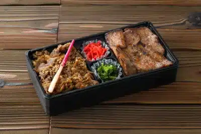 野村勇選手のA5ランク宮崎牛プレミアムロース弁当