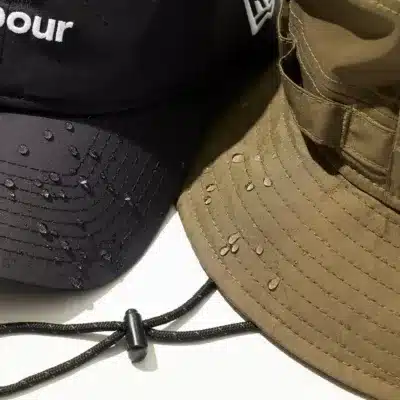 撥水・防水機能を持つキャップとバケットハット