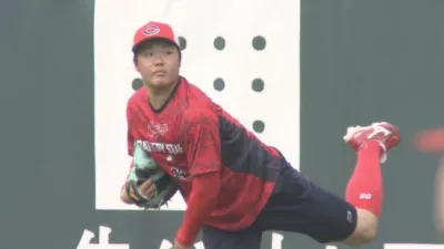 投球練習中の髙太一選手