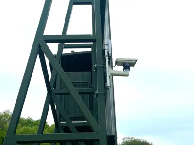 監視カメラ