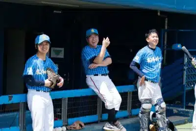 ダグアウトでの選手たち
