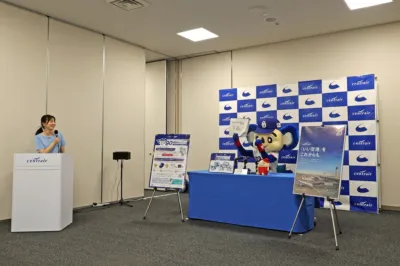 記者会見でのドアラ
