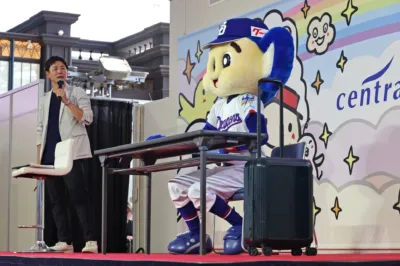 第2部ステージのドアラ