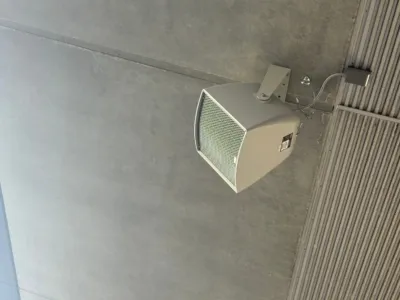 スピーカー