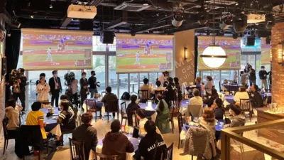 MLBオールスターゲームのパブリックビューイングの様子