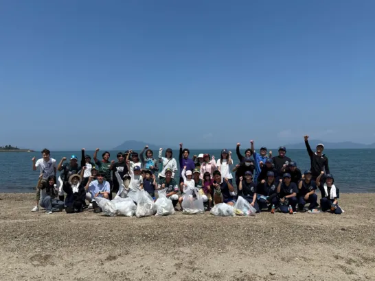 香川オリーブガイナーズが「海のプロジェクト」で地域貢献！選手と子どもたちが瀬戸内海をクリーンアップ＆ビーチベースで交流