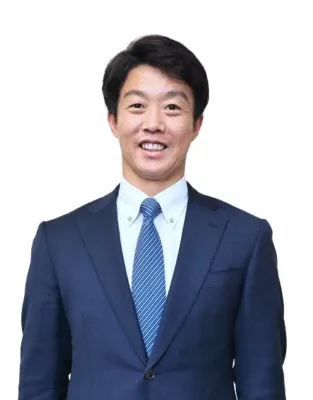鶴岡慎也氏