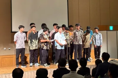 ステージ上の発表