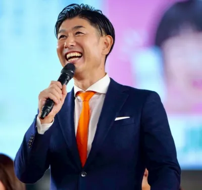 マイクを手に話す髙橋大輔氏