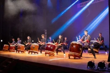 越後見附太鼓の演奏風景