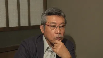 漫画家・弘兼憲史氏のインタビュー風景