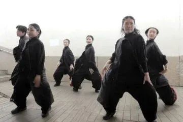 ダンスパフォーマンスの様子